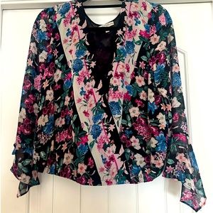 Guess size L floral crossover top
